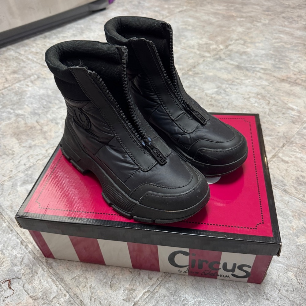 Circus by Sam Edelman Brenda Zip-Up Winter Boots